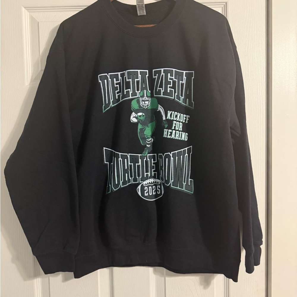Turtle Bowl Black Crew Neck Sweater